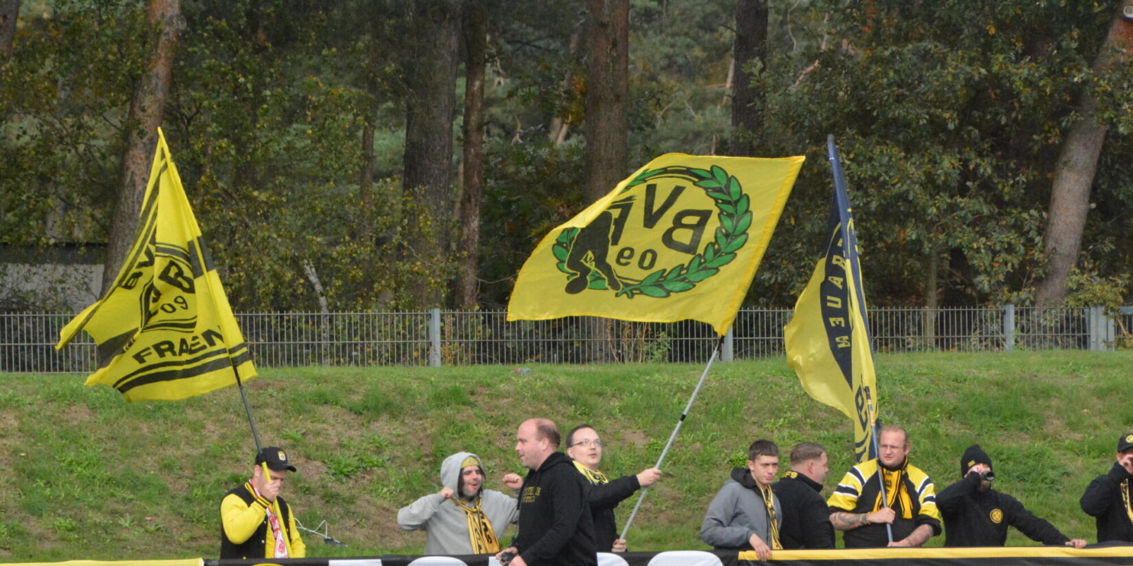 Borussia Dortmund besiegt SSV Rhade 7:0