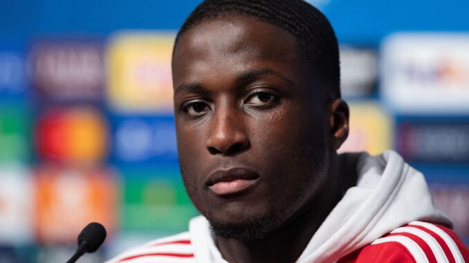 Nach nur drei Einsatzminuten für seinen neuen Klub!