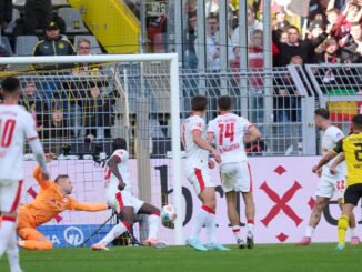 Bundesliga: BVB gleicht gegen Leipzig aus - Leverkusen