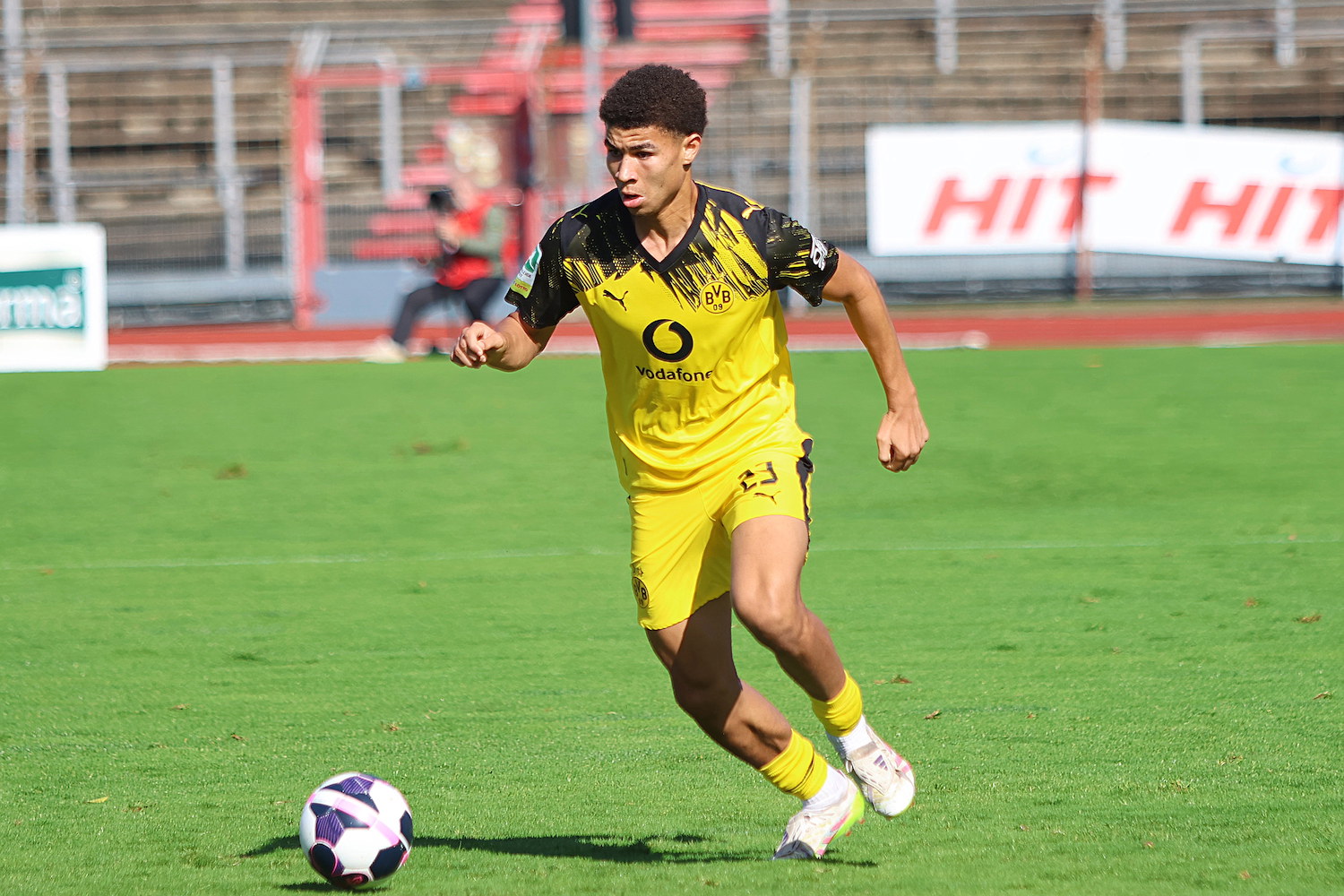 2:2 bei Fortuna Köln – BVB U23 lässt spät zwei Punkte